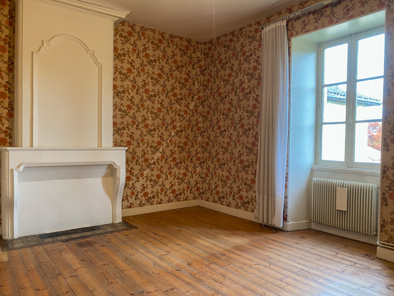 French property for sale in Mansle, Charente - €244,980 - photo 7