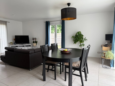 French property for sale in Pugnac, Gironde - €260,000 - photo 9