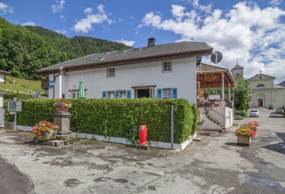 Chalet à vendre à Le Biot, Haute-Savoie, Rhône-Alpes, avec Leggett Immobilier