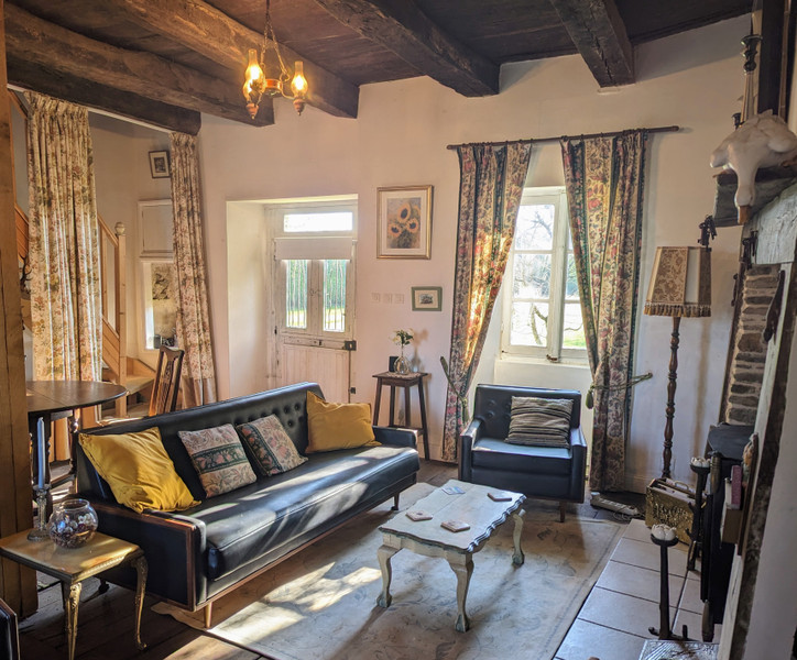 French property for sale in Saint-Saud-Lacoussière, Dordogne - €138,750 - photo 2