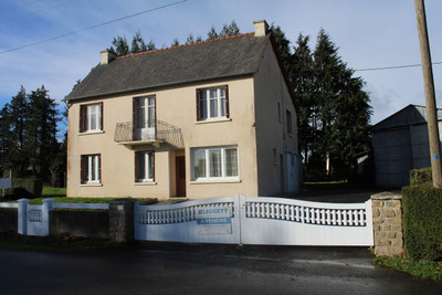 Maison à vendre à Saint-Vran, Côtes-d'Armor, Bretagne, avec Leggett Immobilier