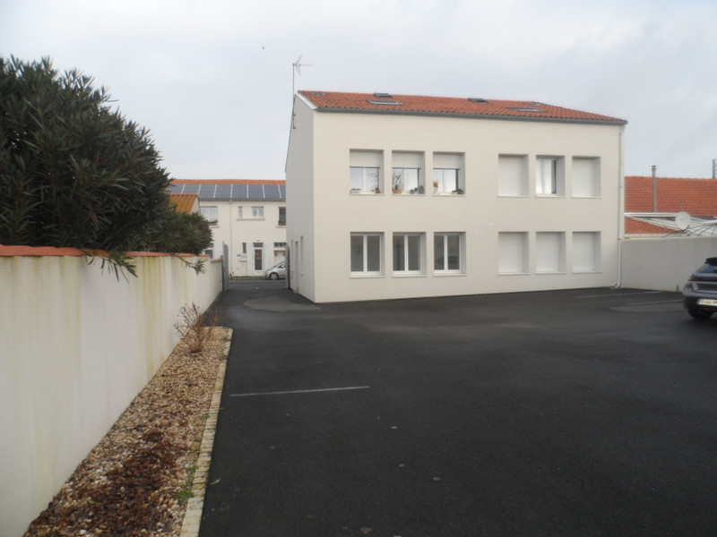 Immeuble à vendre à La Rochelle, Charente-Maritime - 1 229 166 € - photo 1