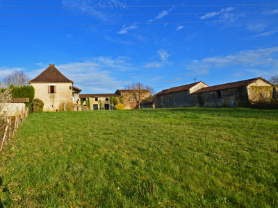 French property for sale in Bassillac et Auberoche, Dordogne - €50,000 - photo 3