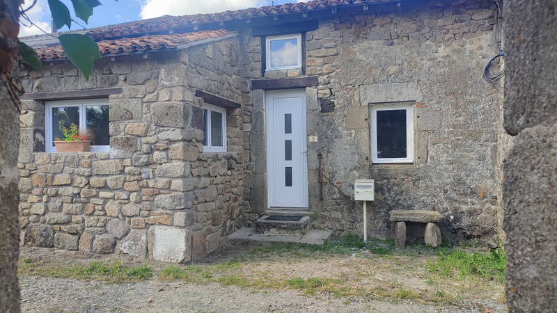 French property for sale in Oradour-Saint-Genest, Haute-Vienne - €42,000 - photo 1