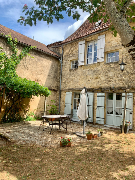 French property for sale in Mauzac-et-Grand-Castang, Dordogne - €200,000 - photo 1