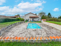 Maison à vendre à Souffrignac, Charente - 420.000 € - photo 12