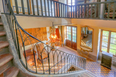 French property for sale in Rustrel, Vaucluse - €2,635,000 - photo 6