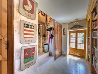 Maison à vendre à Barjac, Gard - 950 000 € - photo 4