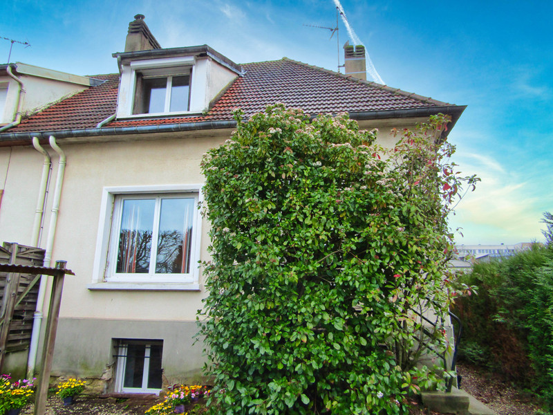 Maison à vendre à Alençon, Orne - 137 000 € - photo 1
