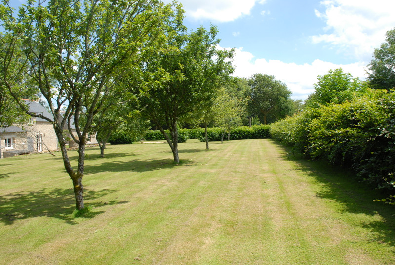 French property for sale in Plouray, Morbihan - €858,600 - photo 5