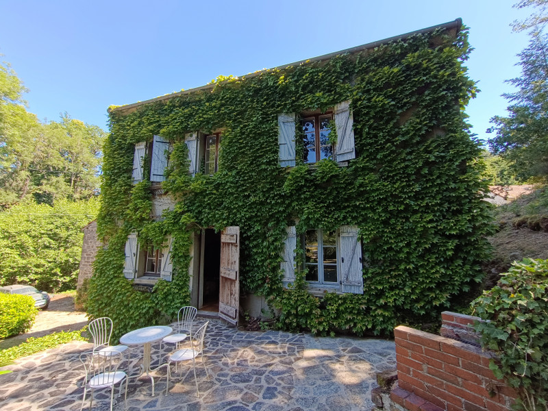 French property for sale in Aubusson, Creuse - €499,900 - photo 5