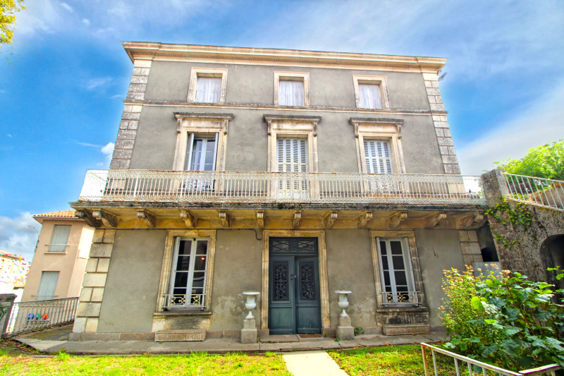 Propriété à vendre à Confolens, Charente - 249 000 €