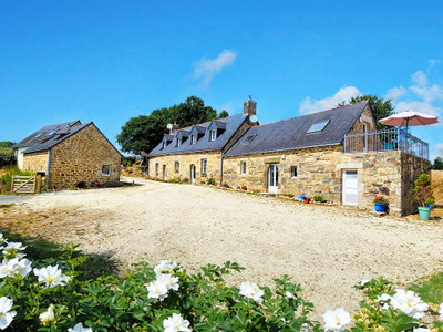 Maison à vendre à Rostrenen, Côtes-d'Armor, Bretagne, avec Leggett Immobilier