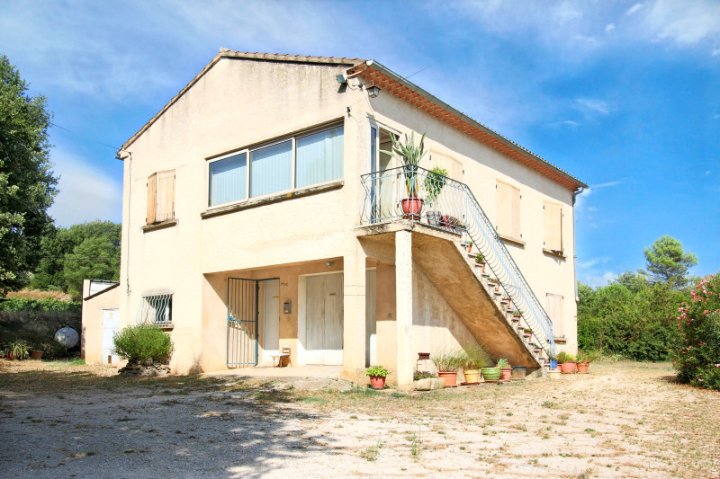 French property for sale in Bonnieux, Vaucluse - €375,000 - photo 1