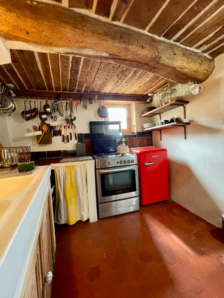 French property for sale in Flayosc, Var - €260,000 - photo 6
