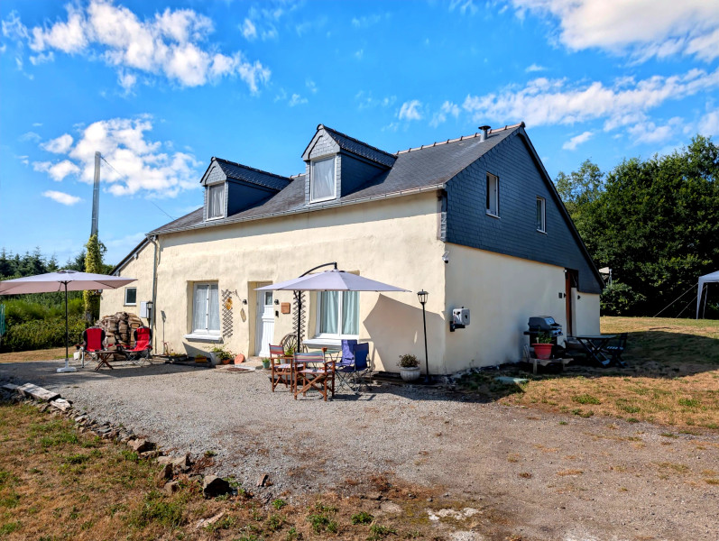 French property for sale in Locarn, Côtes-d'Armor - €162,000 - photo 0