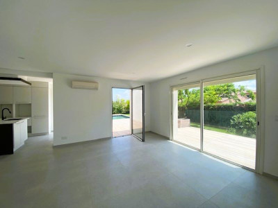 French property for sale in Pujaut, Gard - €449,000 - photo 4