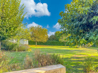 Maison à vendre à Cherveux, Deux-Sèvres - 394.000 € - photo 4