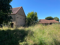 Maison à vendre à Saint-Bonnet-Tronçais, Allier - 66.600 € - photo 2