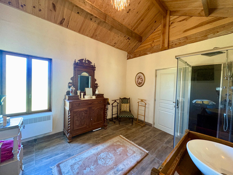 French property for sale in Saint-Estèphe, Dordogne - €240,750 - photo 6