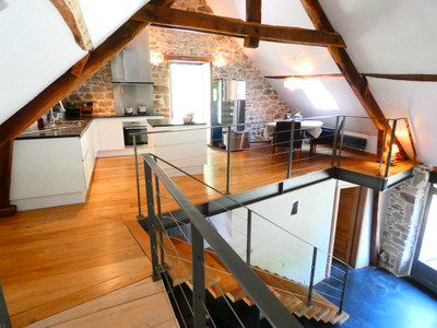 Must see! Business potential: Renovated manor house+barn conversion=ideal B&B / large family home with income