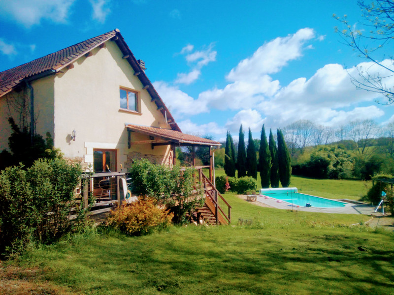 Maison à vendre à Sarrazac, Dordogne - 265 000 € - photo 1