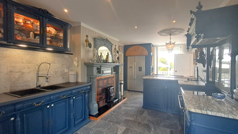 French property for sale in Saint-Quentin-les-Chardonnets, Orne - €375,000 - photo 2