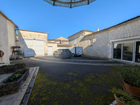 Propriété à vendre à Mérignac, Charente - 477 000 € - photo n°10