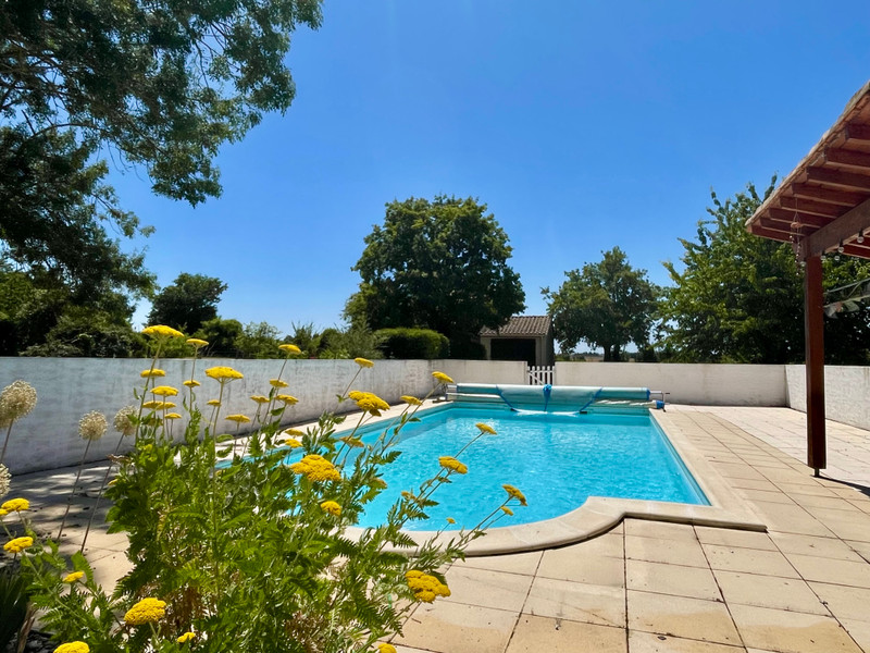 French property for sale in Marcillac-Lanville, Charente - €320,120 - photo 1