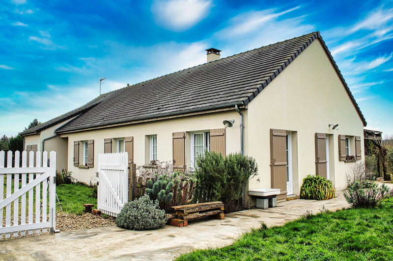 French property for sale in Selles-Saint-Denis, Loir-et-Cher - €195,000 - photo 0