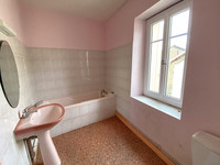 Maison à vendre à Roussines, Charente - 56.600 € - photo 8