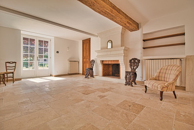 French property for sale in Berthegon, Vienne - €335,000 - photo 5