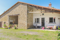 Maison à vendre à Clessé, Deux-Sèvres - 219 000 € - photo 2