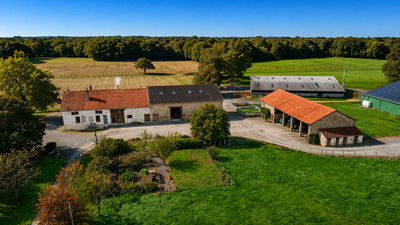 Maison à vendre à Lathus-Saint-Rémy, Vienne, Poitou-Charentes, avec Leggett Immobilier