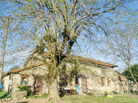 Propriété à vendre à Lesterps, Charente - 119 000 € - photo n°1
