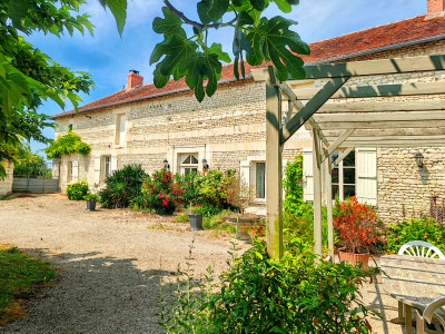French property for sale in Sérigny, Vienne - €397,500 - photo 1