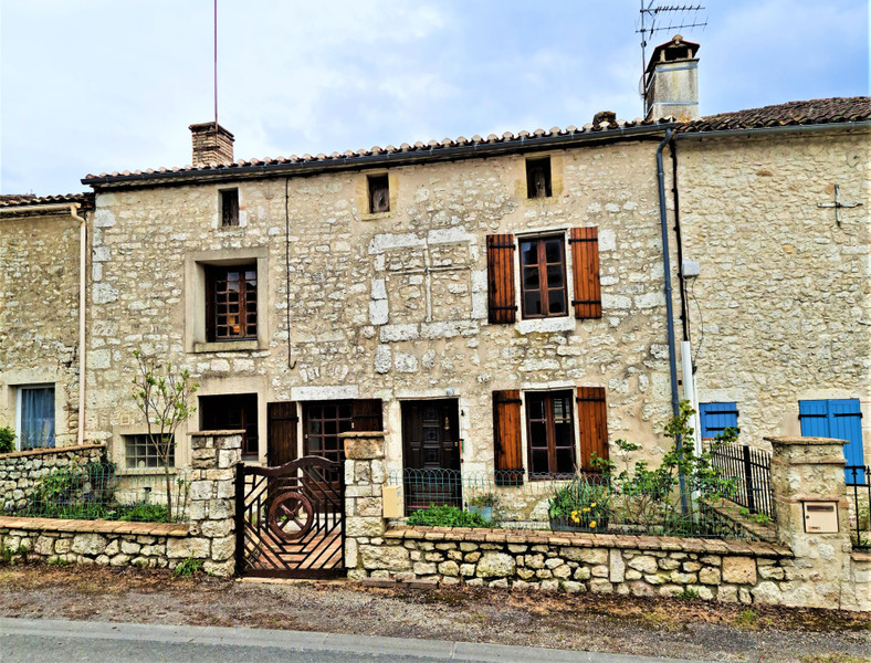 House for sale in Duras LotetGaronne Beautiful stone property