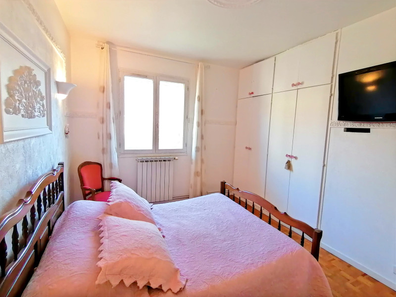 French property for sale in Carnoux-en-Provence, Bouches-du-Rhône - €660,000 - photo 4