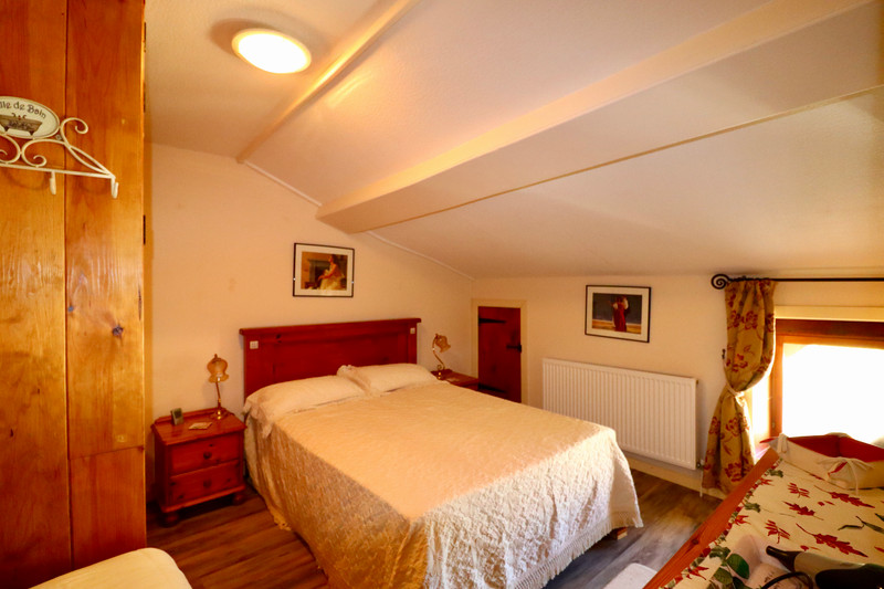 French property for sale in Montbron, Charente - €260,000 - photo 13