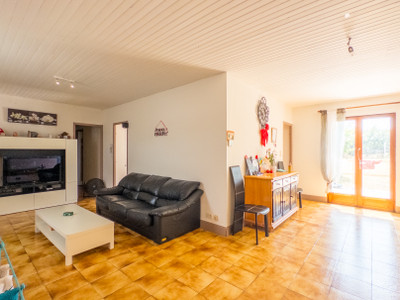 French property for sale in Cours-de-Pile, Dordogne - €165,850 - photo 2