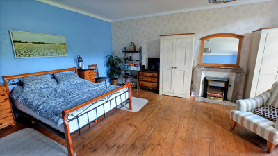 French property for sale in Saint-Pierre-de-Juillers, Charente-Maritime - €299,600 - photo 3