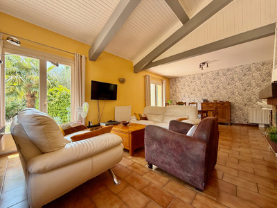 French property for sale in Vernet-les-Bains, Pyrénées-Orientales - €283,000 - photo 2
