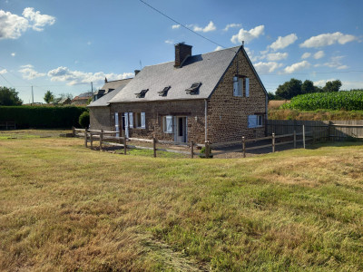 French property for sale in Savigny-le-Vieux, Manche - €130,800 - photo 9