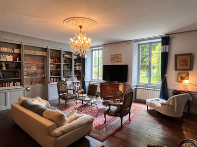 French property for sale in Archiac, Charente-Maritime - €1,048,000 - photo 5