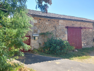 barn for sale in Charente