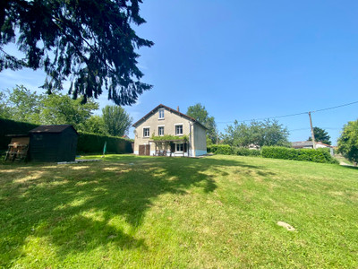 French property for sale in Vayres, Haute-Vienne - €132,500 - photo 8