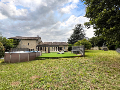 French property for sale in Grassac, Charente - €299,600 - photo 13