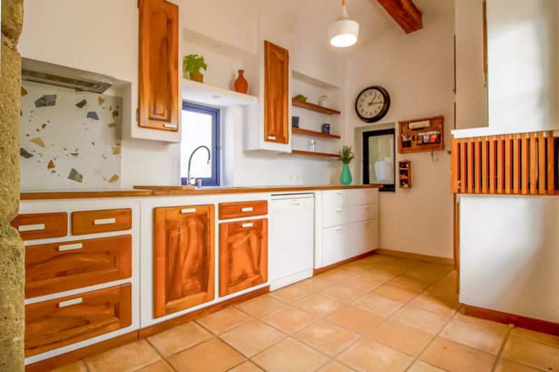 French property for sale in Vaison-la-Romaine, Vaucluse - €319,000 - photo 4