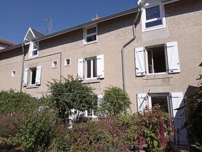 Maison à vendre à Saint-Junien, Haute-Vienne, Limousin, avec Leggett Immobilier