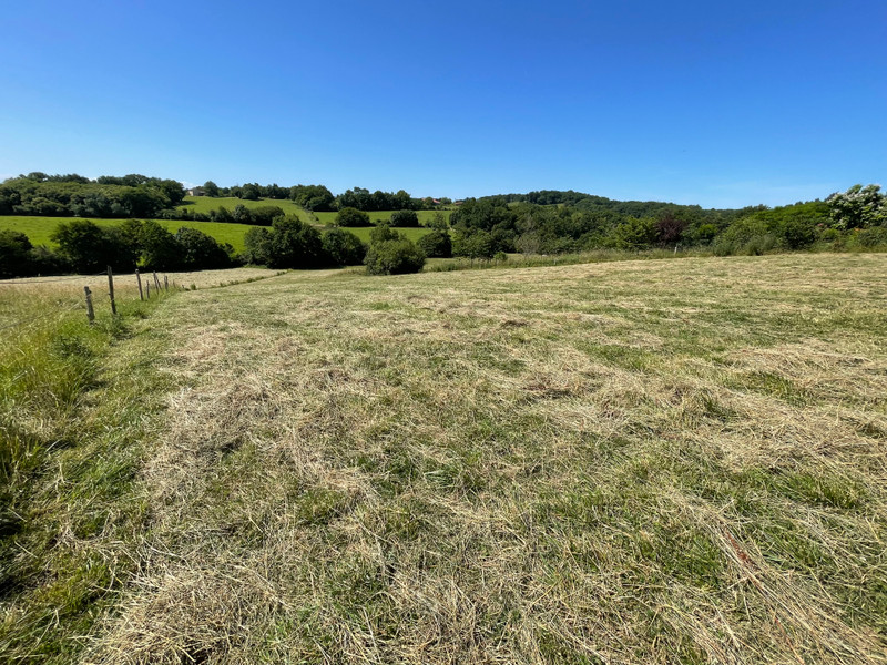 French property for sale in Aux-Aussat, Gers - €32,000 - photo 3